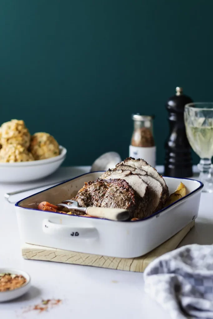 Schweinsbraten mit Gemüse