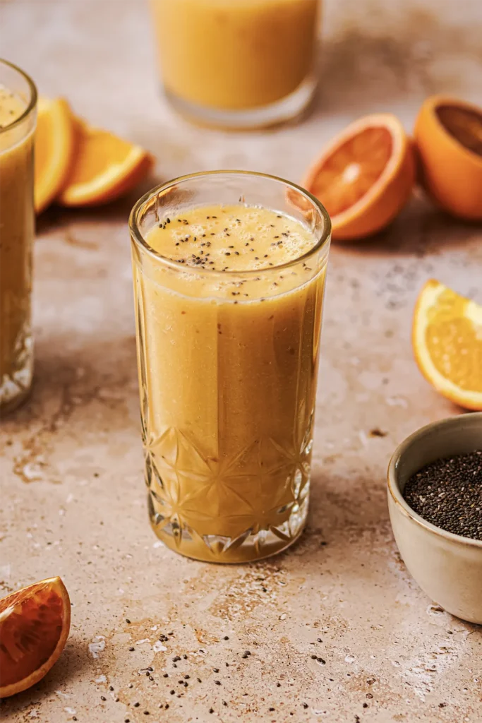 Gesunder Orangen-Apfel-Smoothie – Vitamine und Energie für einen frischen Start ins neue Jahr.